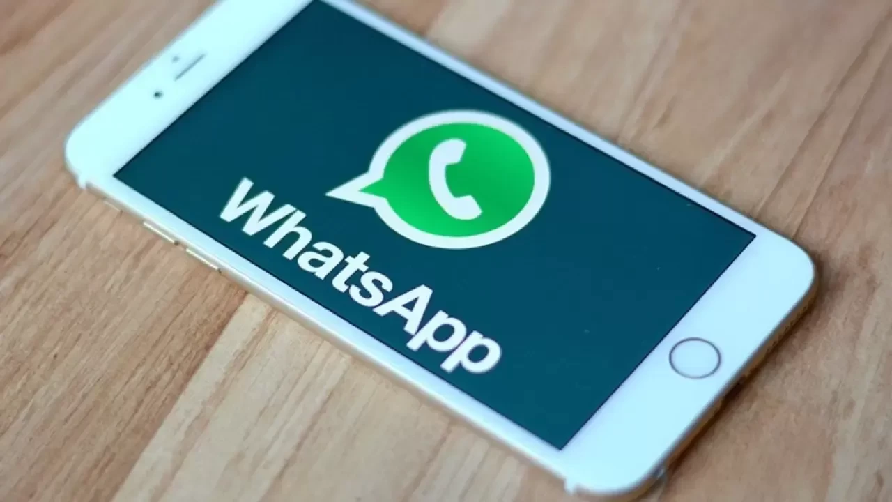 WhatsApp Durum Güncellemelerinde Yeni Dönem! Çıkartmalarla Paylaşımlar Artık Daha Eğlenceli