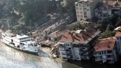 İstanbul depreminde tsunami tehdidi: 'Marmara'da 3 büyük çukur var'