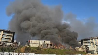 İstanbul’un Dört Bir Yanından Görüldü: Üsküdar’da Yangın Paniği