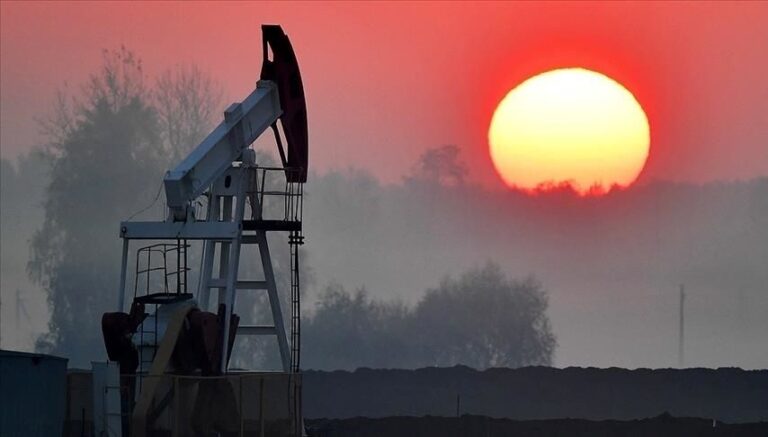ABD’de Petrol Sondaj Kuleleri Azaldı: Ekonomik Etkiler Neler?