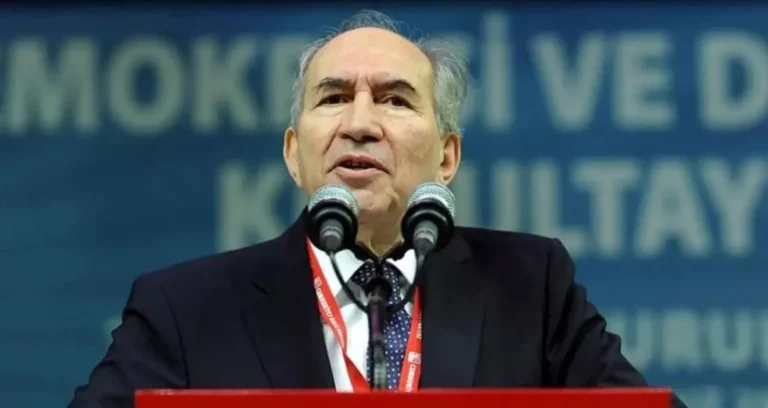 CHP Eski Genel Başkanı Altan Öymen 93 yaşında vefat etti