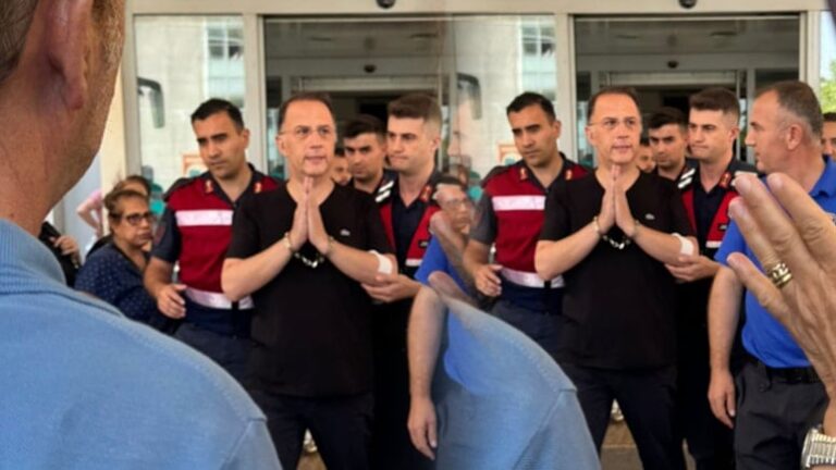 Mehmet Murat Çalık anjiyo sonrası yeniden cezaevine gönderildi