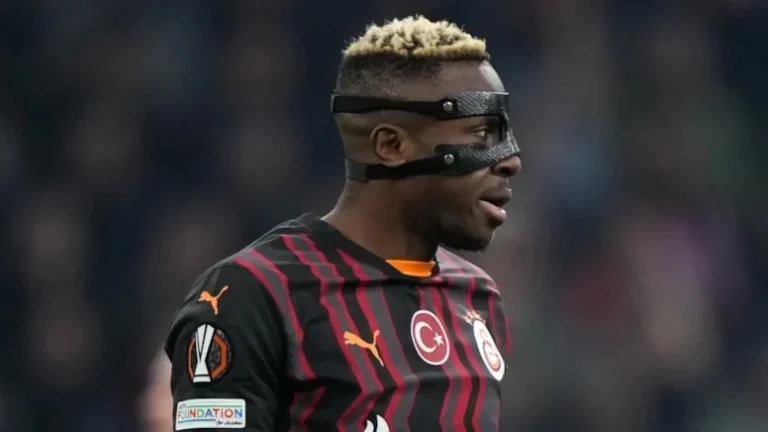 Galatasaray taraftarı bekliyor: Osimhen transferinde gecikme